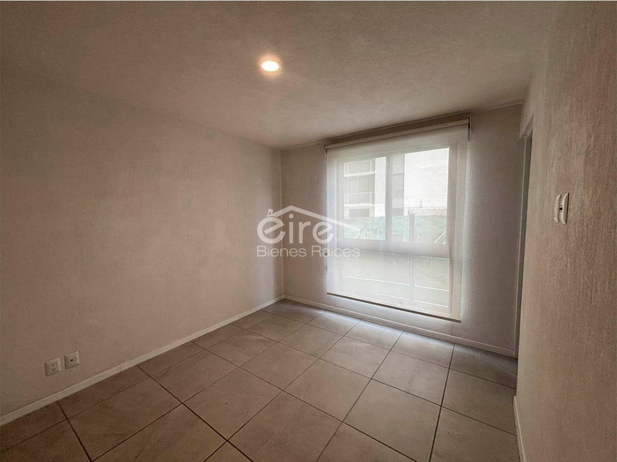 7 Departamento en Venta Por Periférico Norte | Planta Baja | 3 Recámaras — 3 rec
