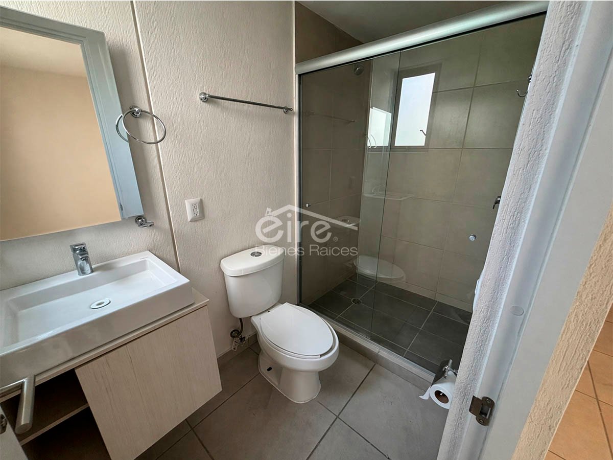 9 Departamento en Venta Por Periférico Norte | Planta Baja | 3 Recámaras — 3 rec