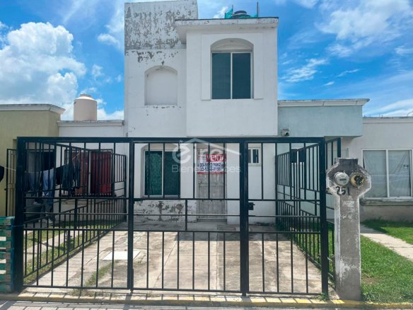 Casa en Venta en Fraccionamiento Acacias, Tala, Jalisco. — 3 rec · 85.00 m²
