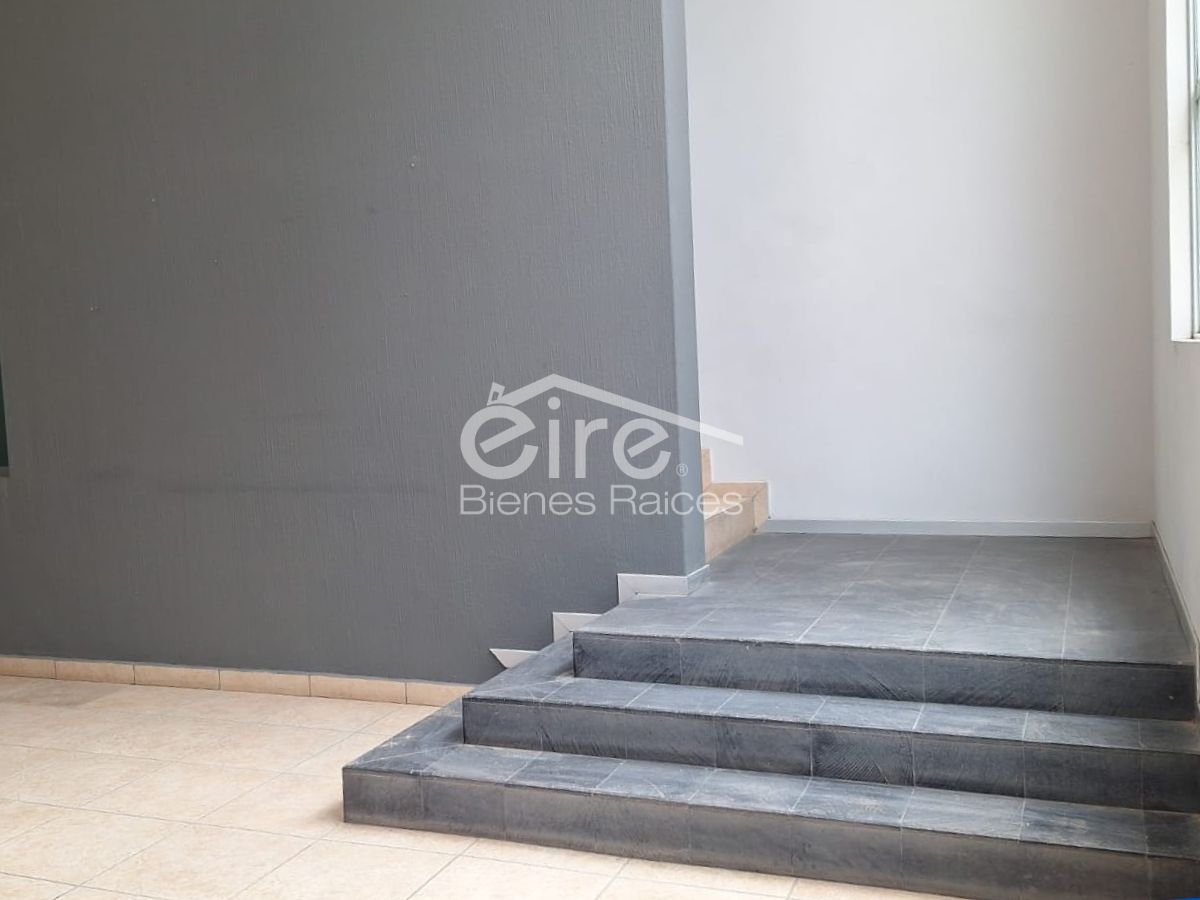 10 Casa en Venta Al Sur de la Ciudad | 1,503 M² de Terreno, Alberca, Terrazas y Cancha — 5 rec · 732.00