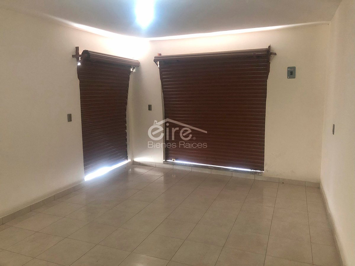 Casa en Venta en Guillermo Prieto, Ciudad Guzmán, Jalisco. — 4 rec · 202.00 m²