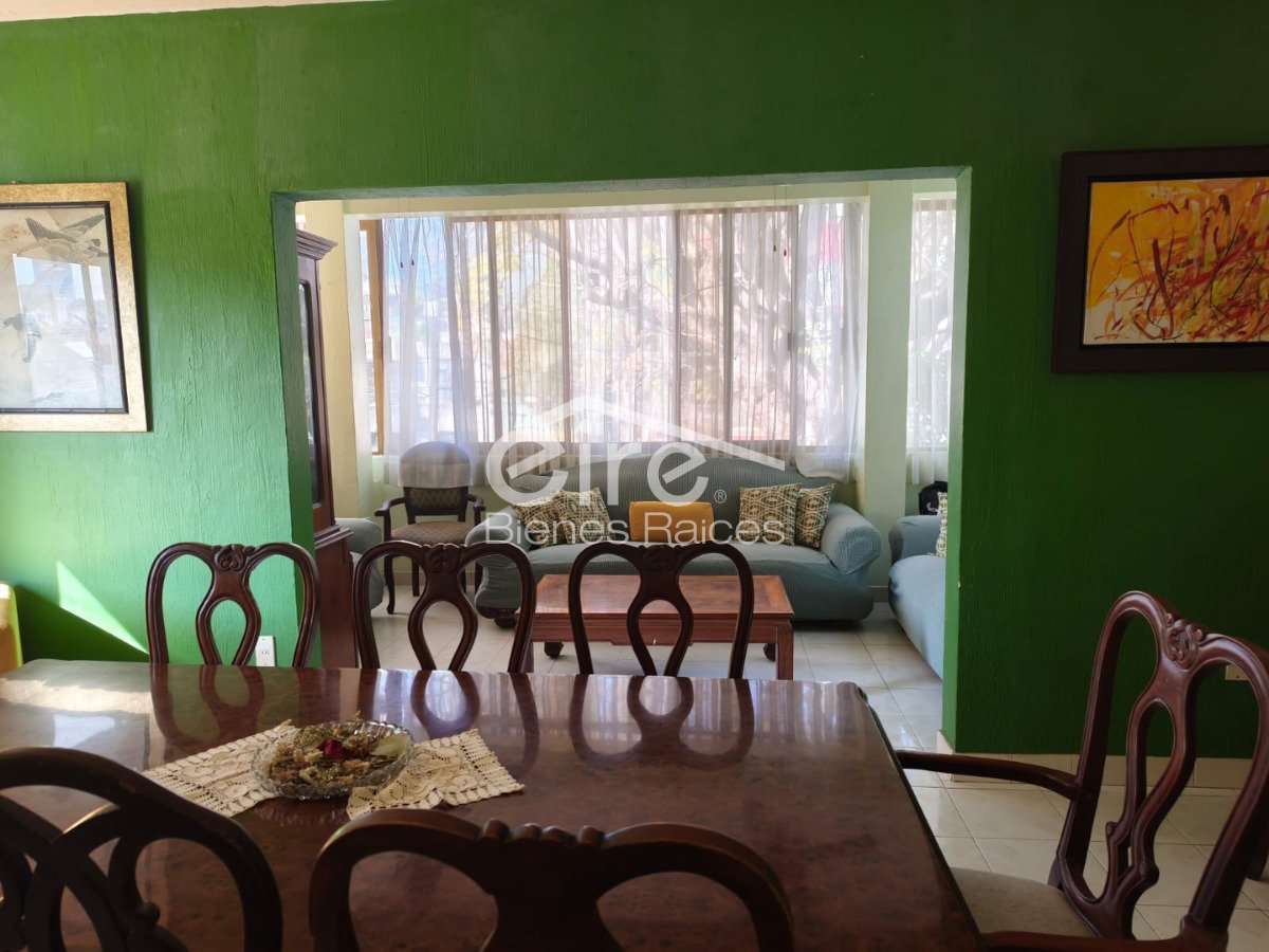 13 Casa en venta en Italia Providencia | Uso habitacional con espacios para oficinas