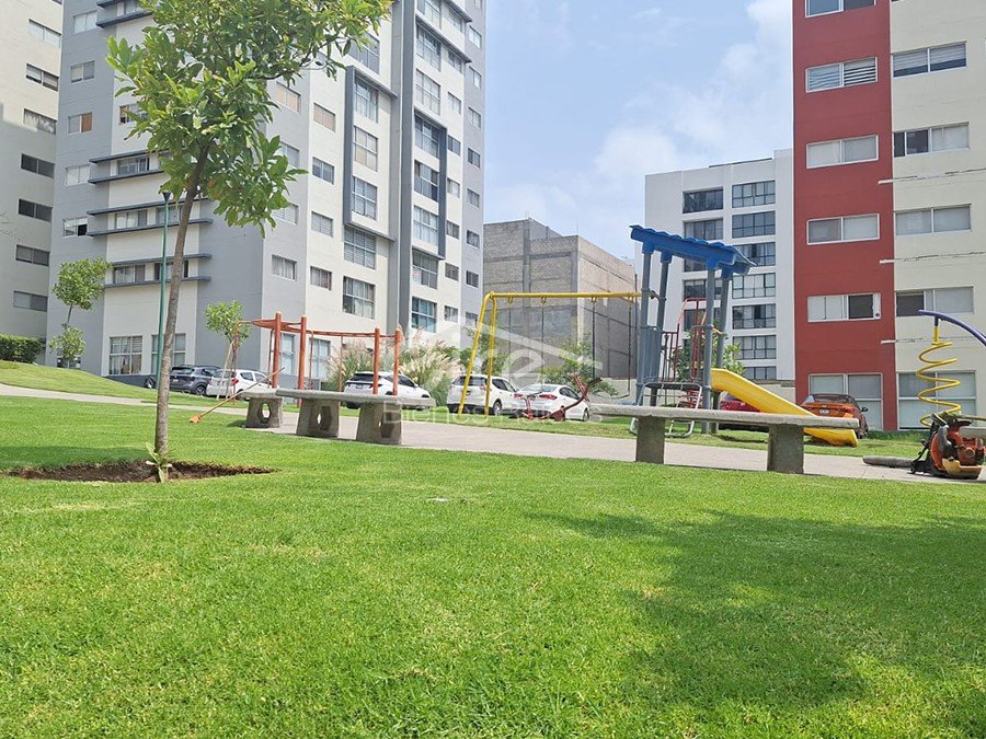 13 Departamento en venta en Tlaquepaque | 3 recámaras, 2 estacionamientos y amenidades