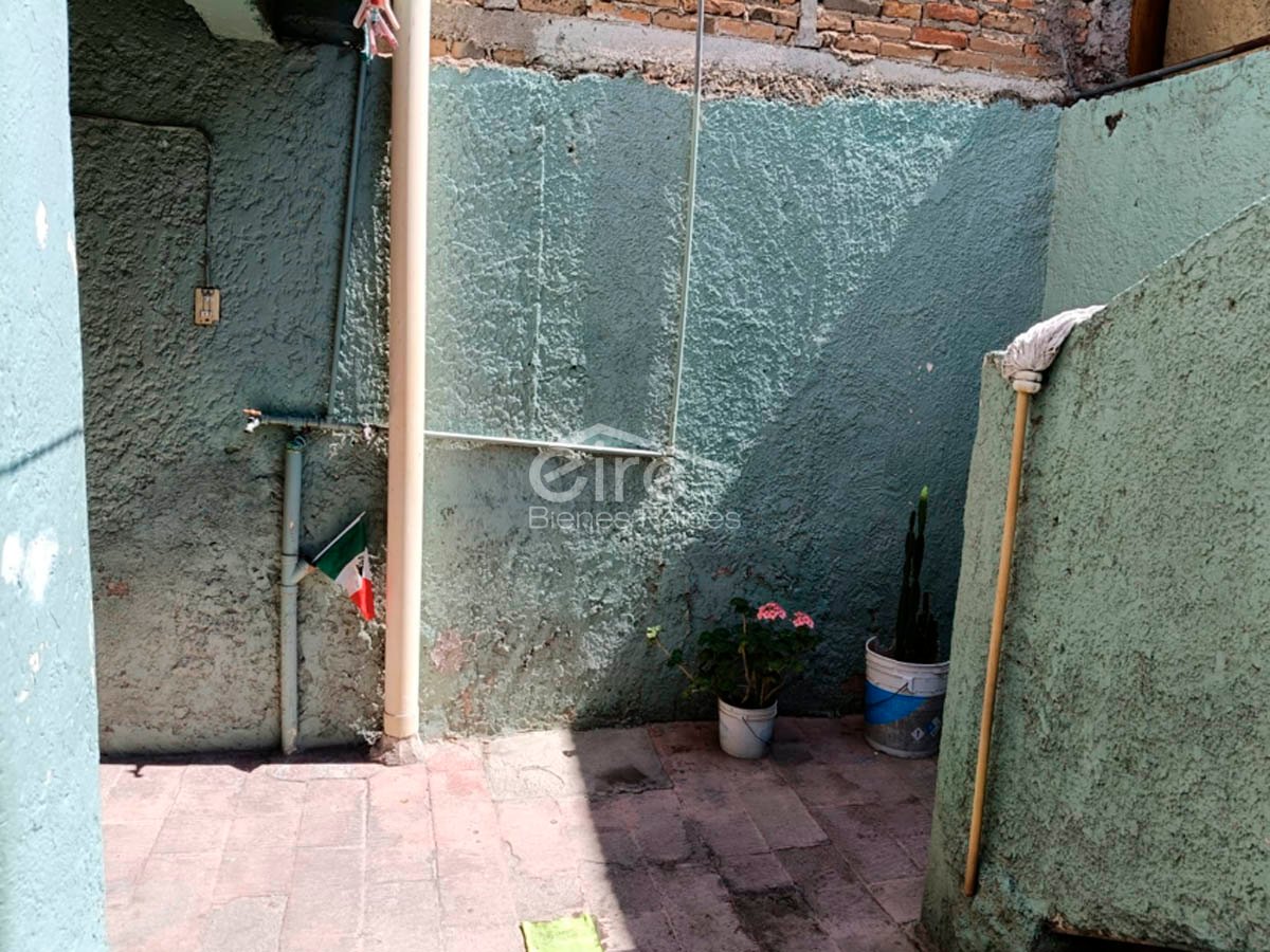 Casa en Venta en Balcones de Oblatos, Guadalajara | 2 Niveles Con Acceso Independiente — 2 rec · 162
