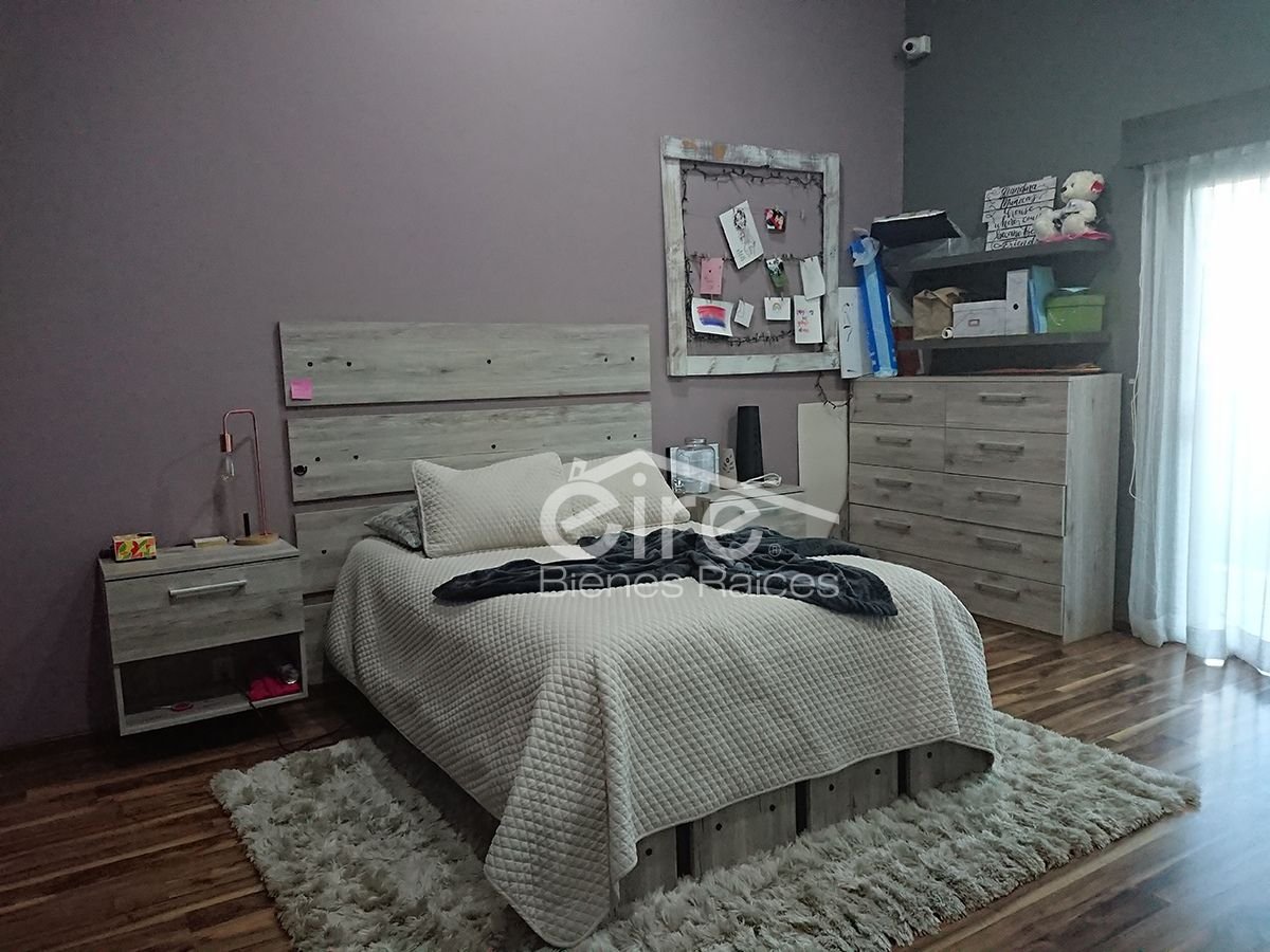 13 Casa en Venta Al Sur de la Ciudad | 1,503 M² de Terreno, Alberca, Terrazas y Cancha — 5 rec · 732.00