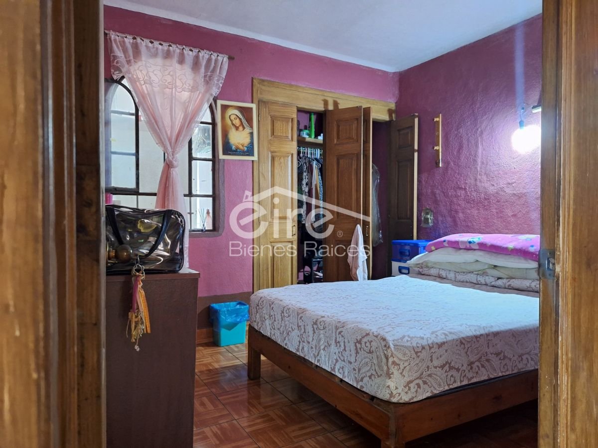 Terreno en Venta Con Construcciones Existentes – Aldama, los Gavilanes
