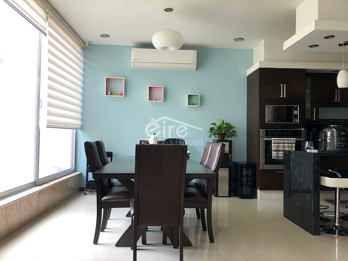 Casa en venta en Bosque de Santa Anita, Tlajomulco de Zúñiga