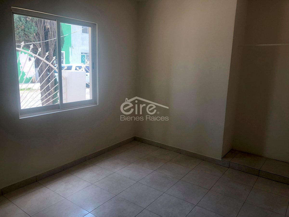 Casa en Venta en Guillermo Prieto, Ciudad Guzmán, Jalisco. — 4 rec · 202.00 m²