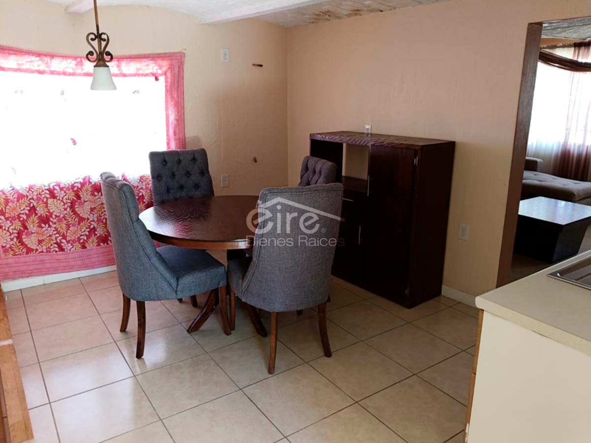 Casa en Venta en Balcones de Oblatos, Guadalajara | 2 Niveles Con Acceso Independiente — 2 rec · 162