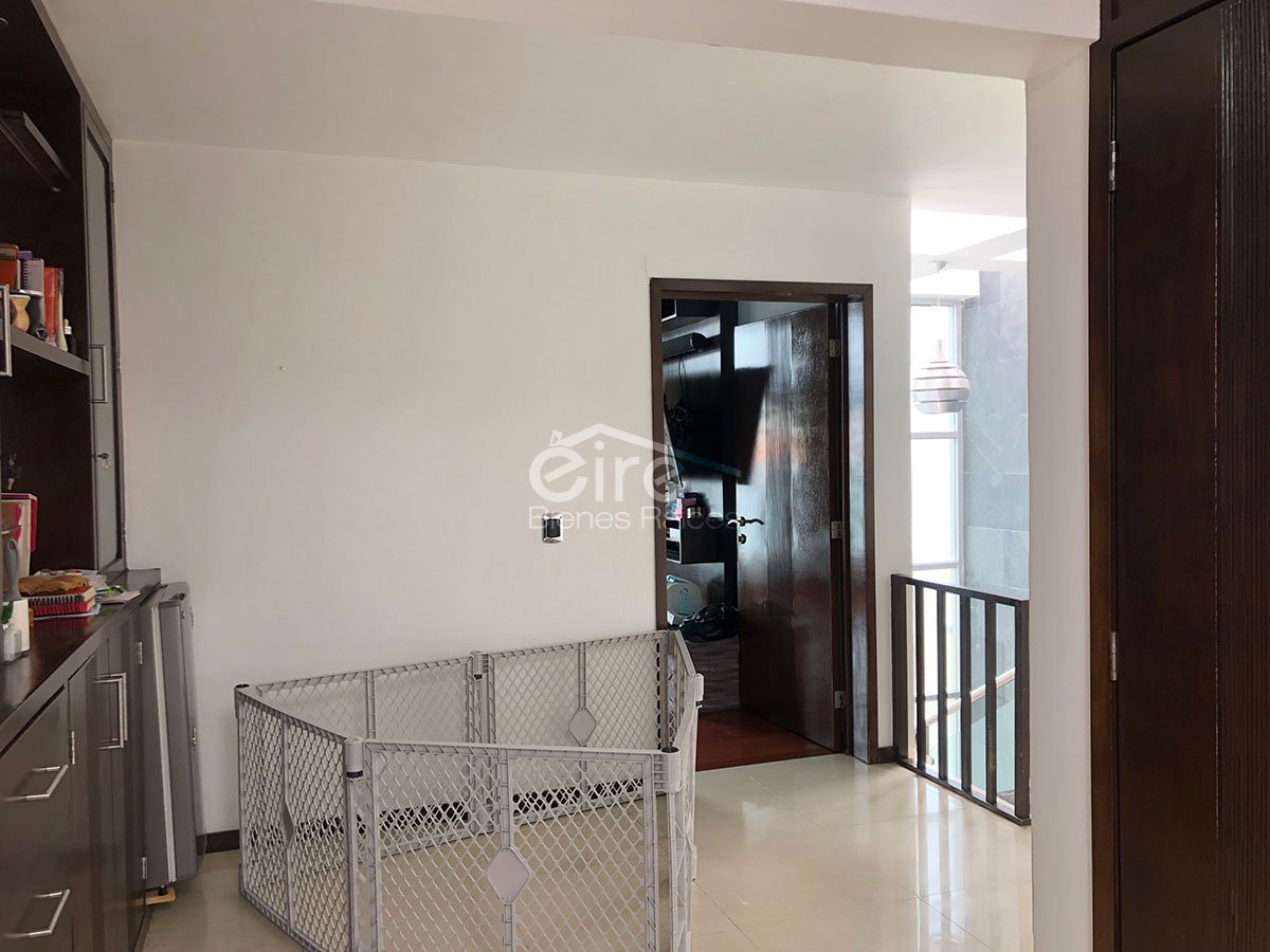 Casa en venta en Bosque de Santa Anita, Tlajomulco de Zúñiga