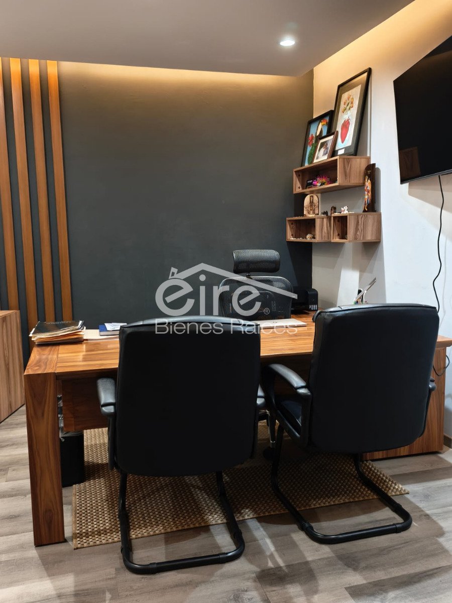 22 Casa en venta en Italia Providencia | Uso habitacional con espacios para oficinas
