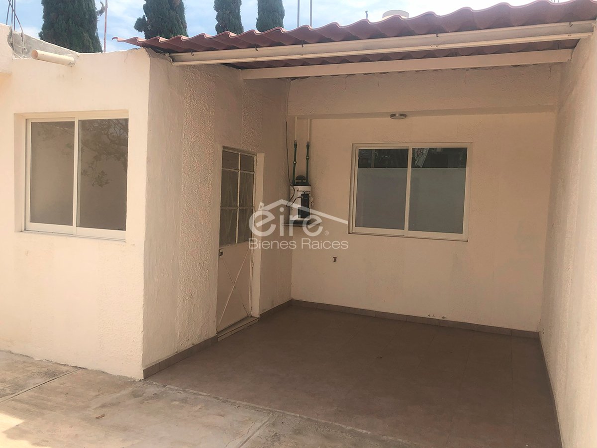 Casa en Venta en Guillermo Prieto, Ciudad Guzmán, Jalisco. — 4 rec · 202.00 m²
