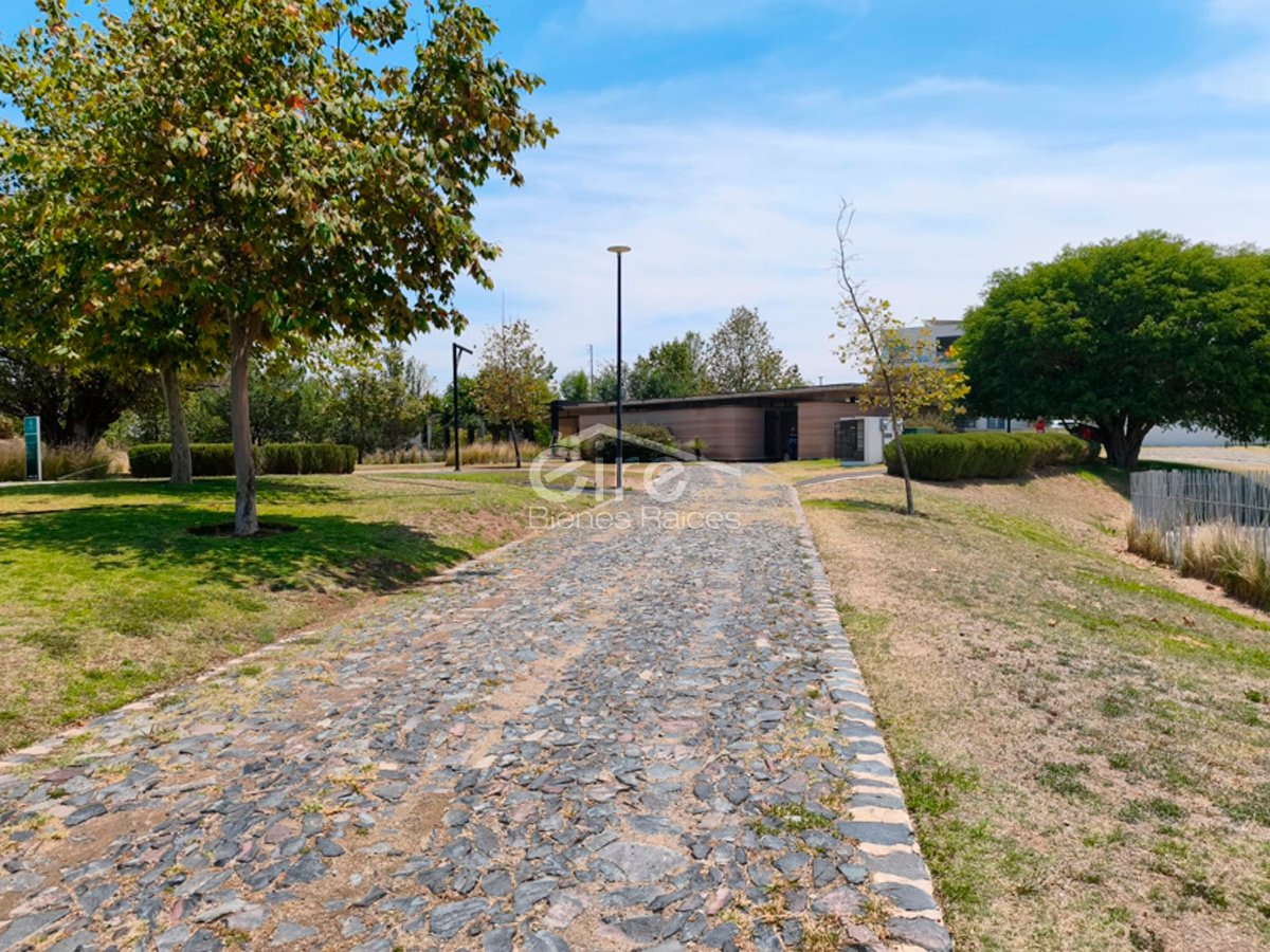 3 Casa en venta en Parques Vallarta, Zapopan