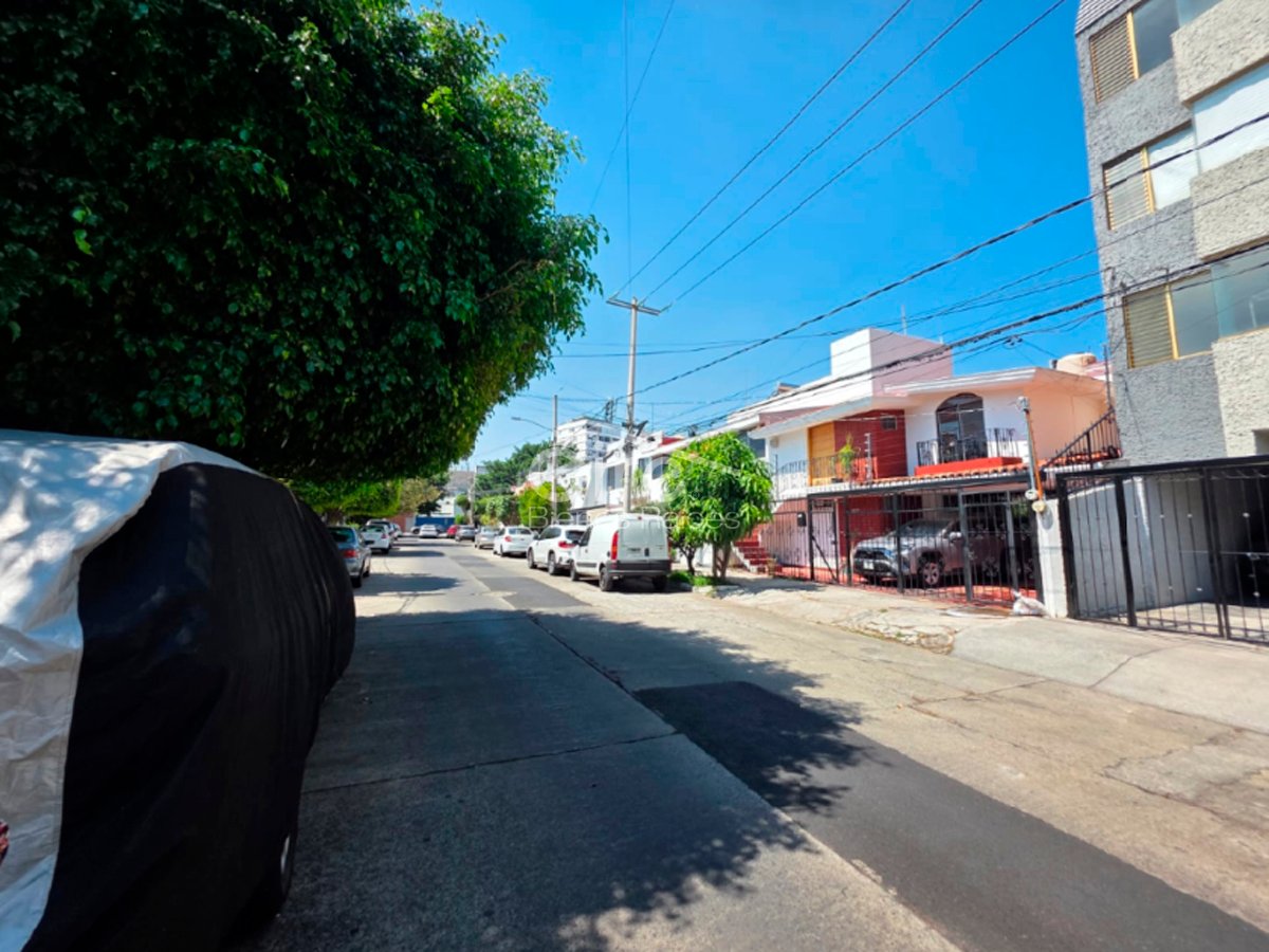 Departamento en venta en Italia Providencia, Guadalajara | 3 recámaras + estudio