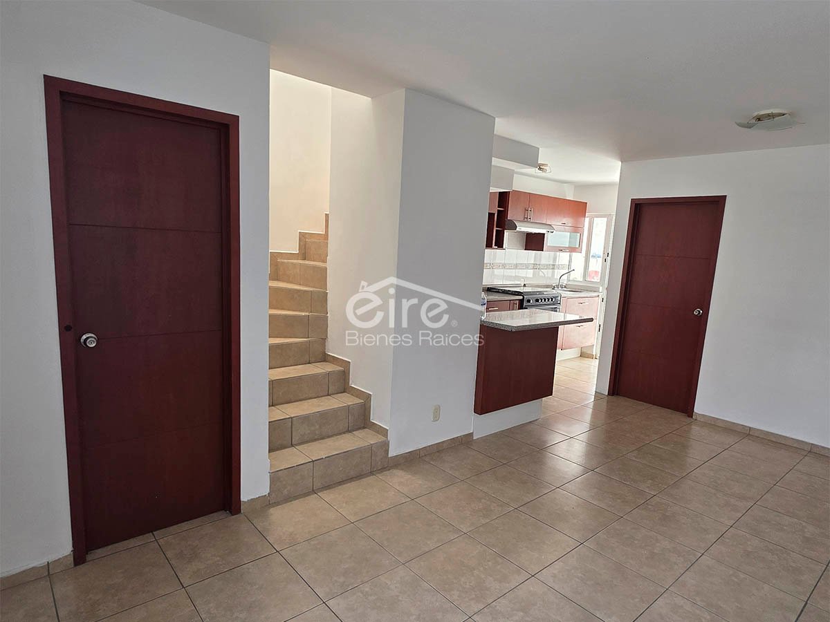 Casa en Venta en Campo Real, Nuevo México, Zapopan | 3 Recámaras y 3 Baños — 3 rec · 96.00 m²