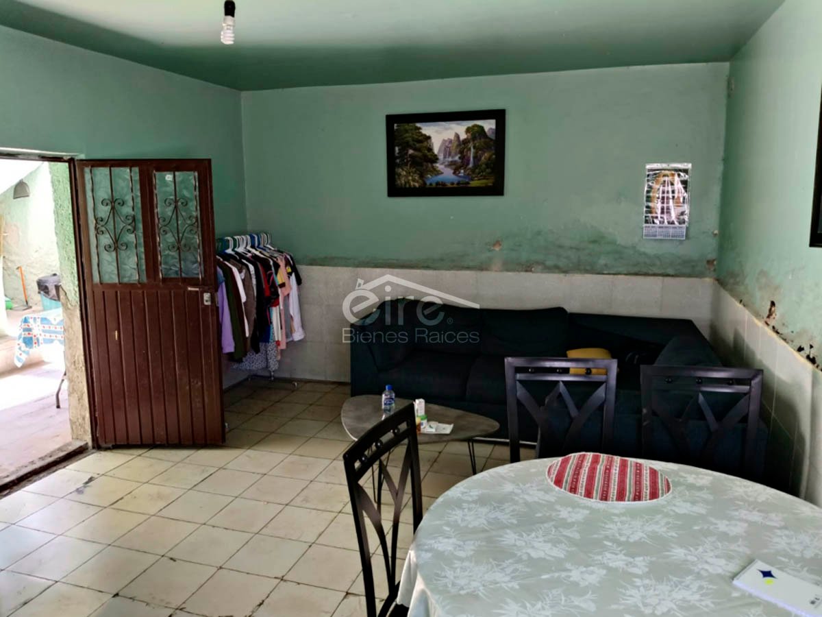 Casa en Venta en Balcones de Oblatos, Guadalajara | 2 Niveles Con Acceso Independiente — 2 rec · 162
