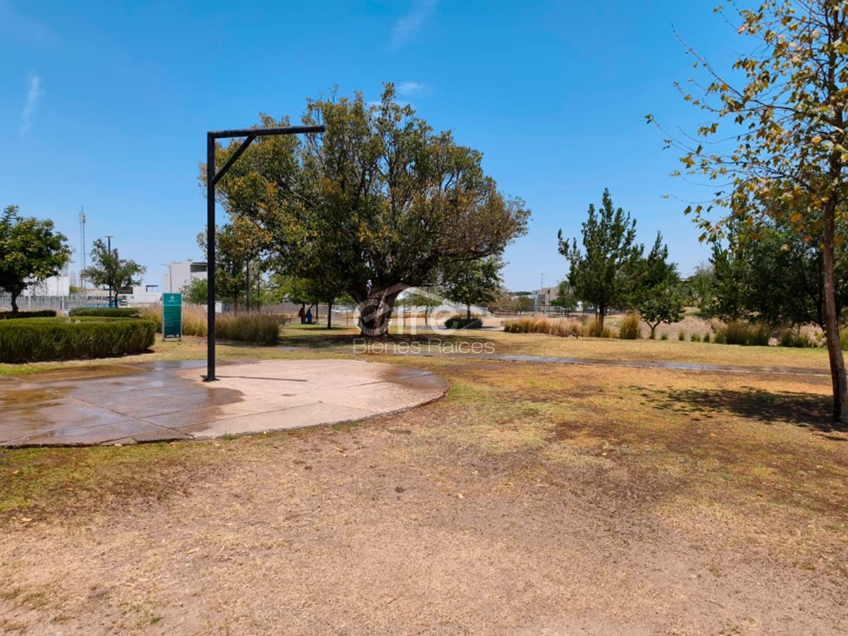 5 Casa en venta en Parques Vallarta, Zapopan