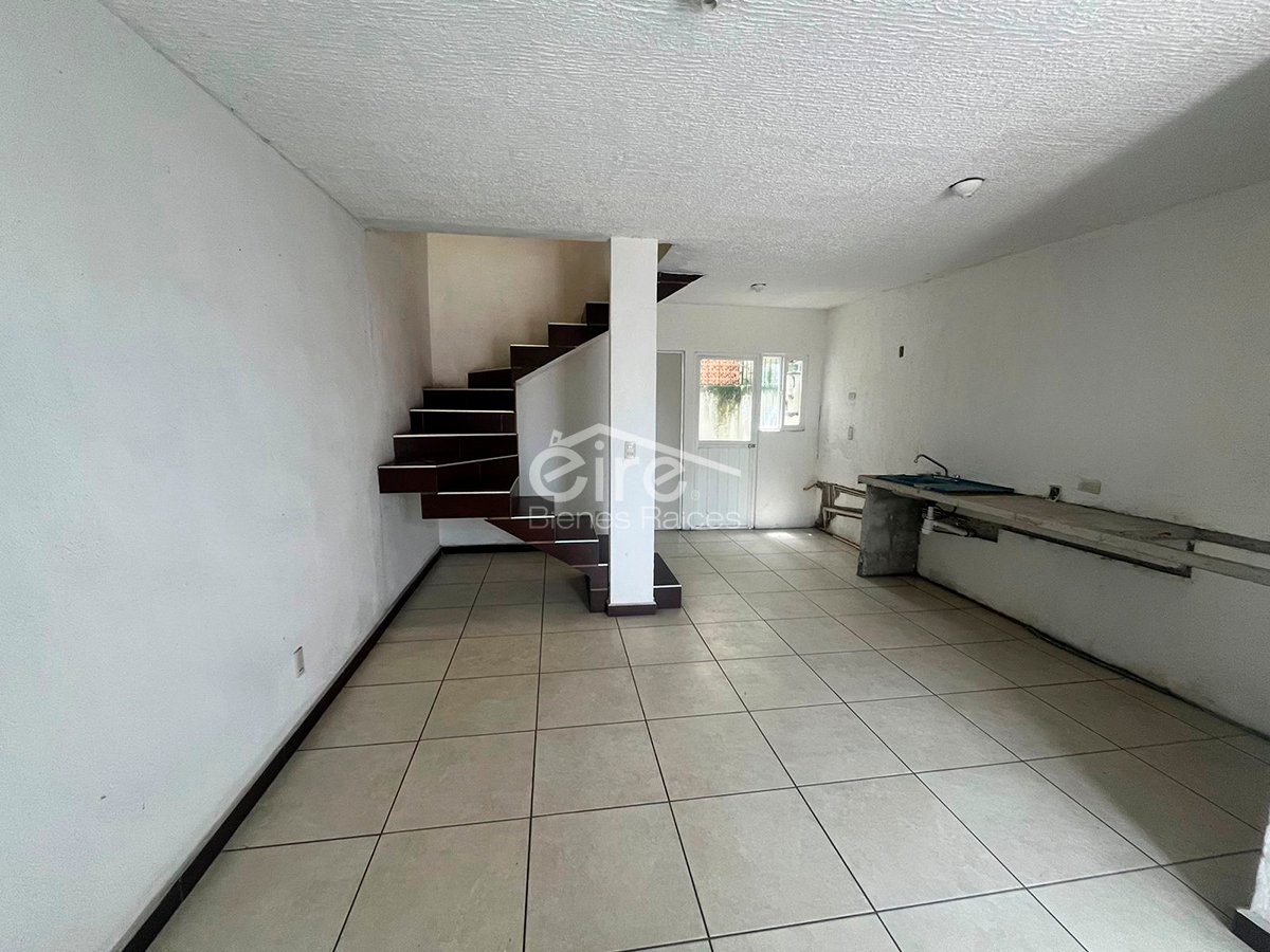 Casa en Venta en Fraccionamiento Acacias, Tala, Jalisco. — 3 rec · 85.00 m²