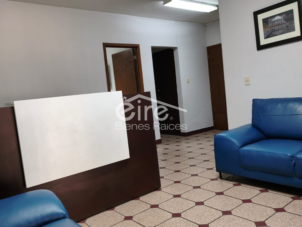 6 Casa en venta en Italia Providencia | Uso habitacional con espacios para oficinas