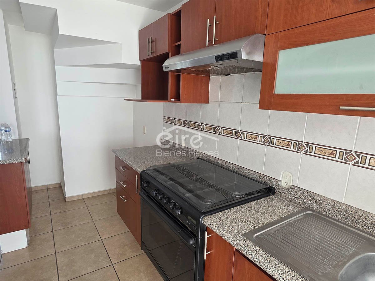 Casa en Venta en Campo Real, Nuevo México, Zapopan | 3 Recámaras y 3 Baños — 3 rec · 96.00 m²
