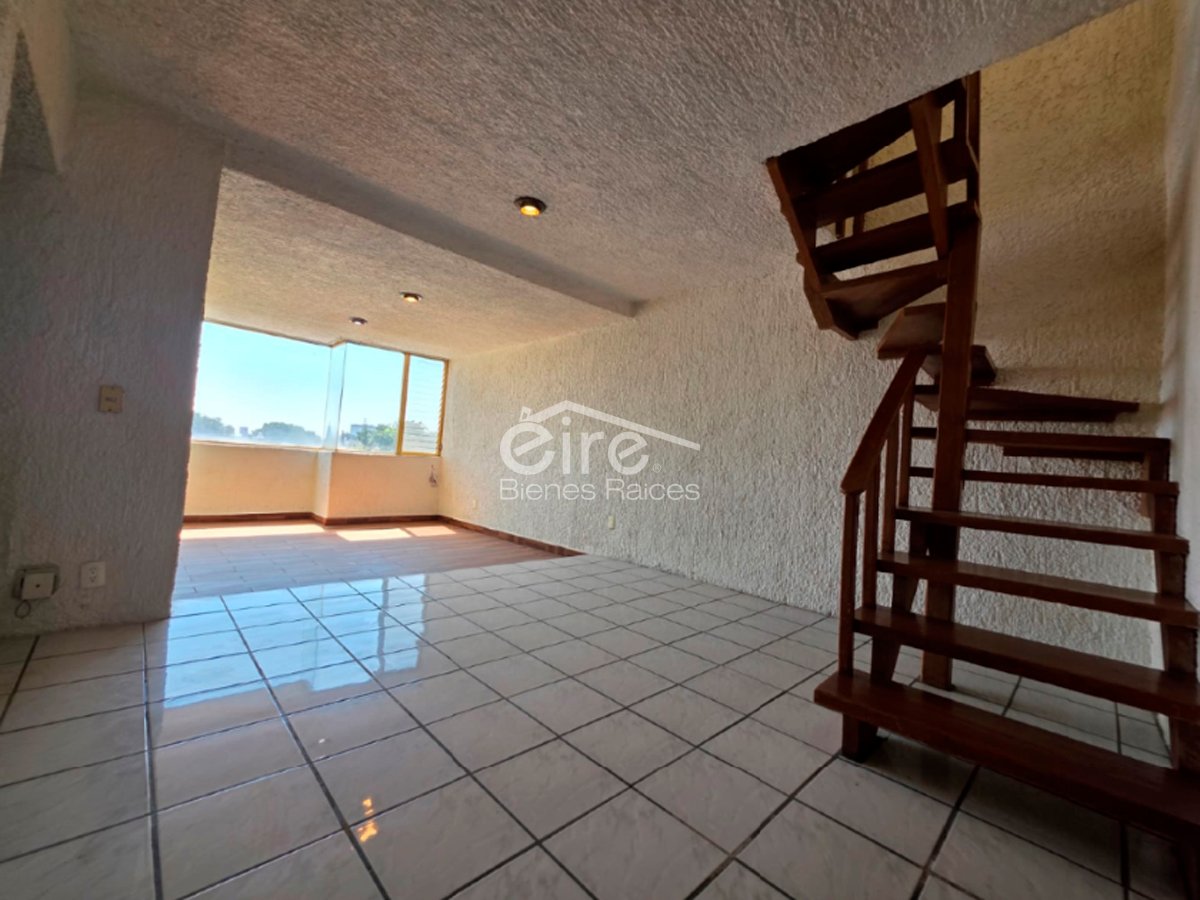 Departamento en venta en Italia Providencia, Guadalajara | 3 recámaras + estudio