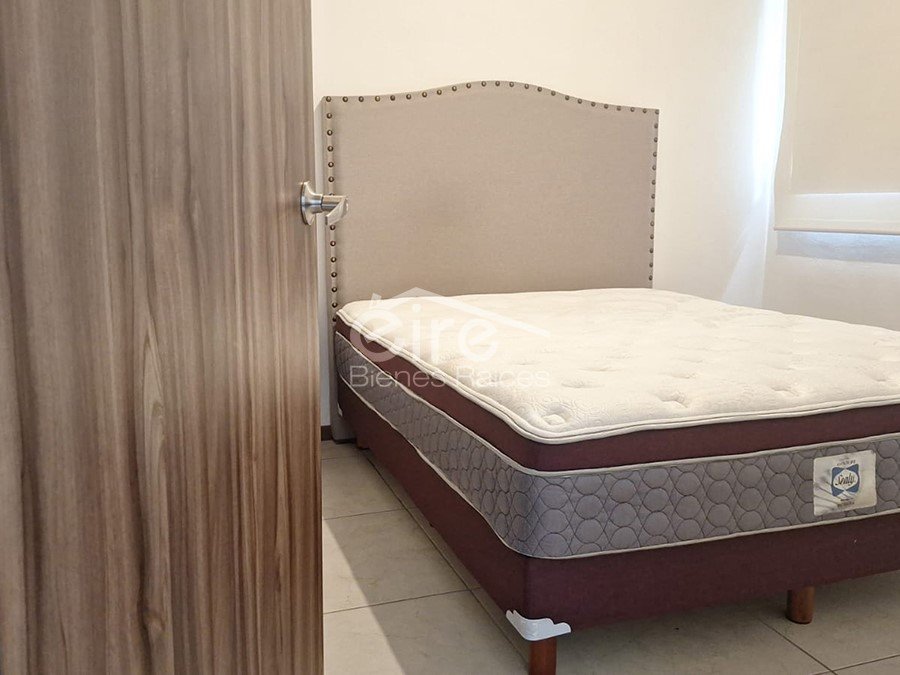 8 Departamento en venta en Tlaquepaque | 3 recámaras, 2 estacionamientos y amenidades