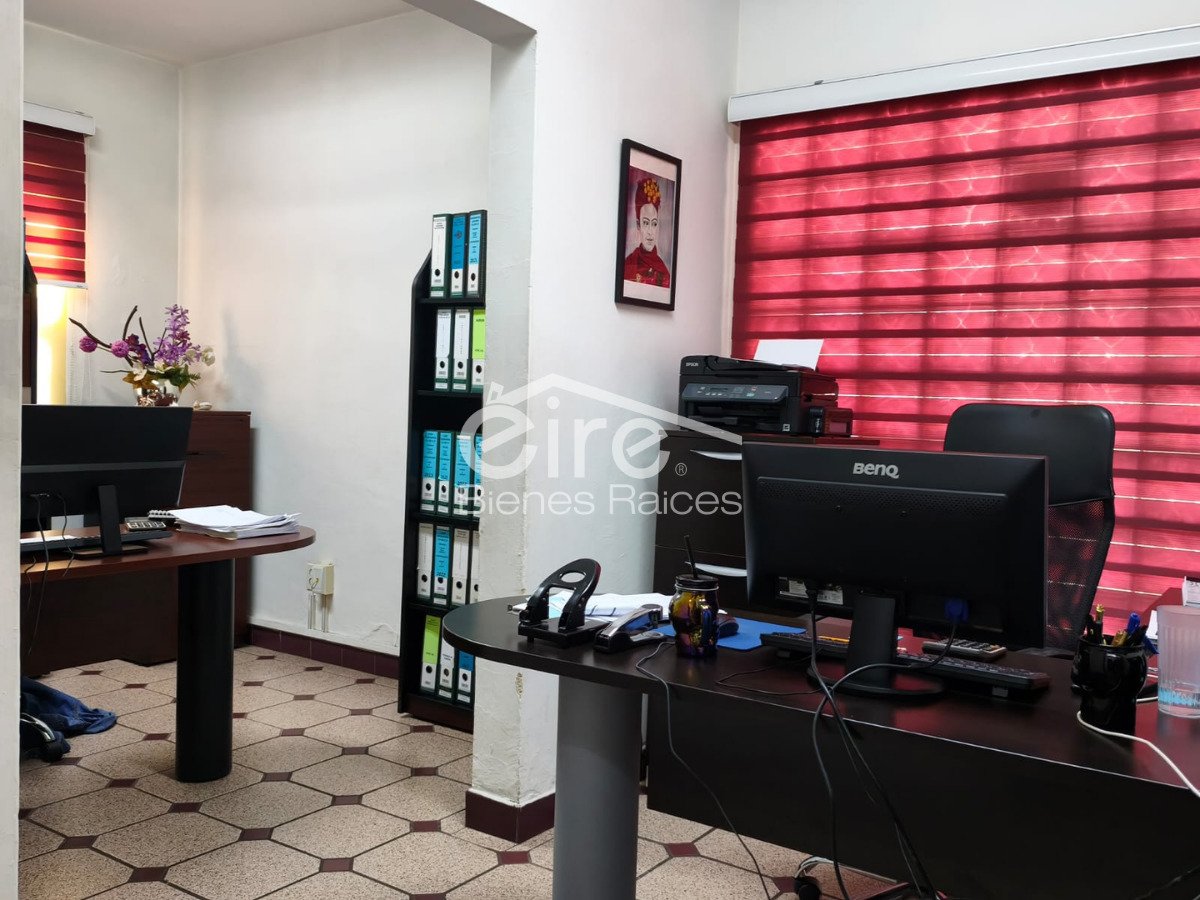 8 Casa en venta en Italia Providencia | Uso habitacional con espacios para oficinas