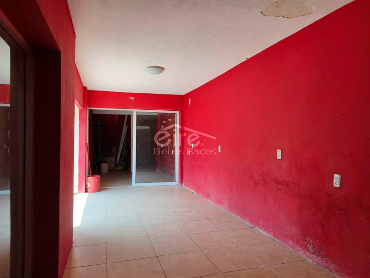 Edificio Comercial en Venta Sobre Av Enrique Díaz de León