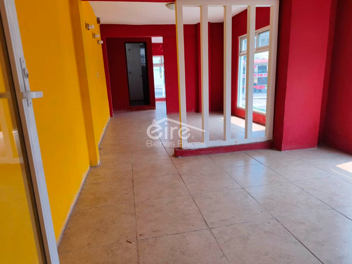Edificio Comercial en Venta Sobre Av Enrique Díaz de León