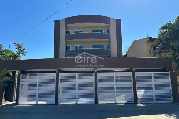Edificio en venta en Guayabitos | 4 departamentos independientes