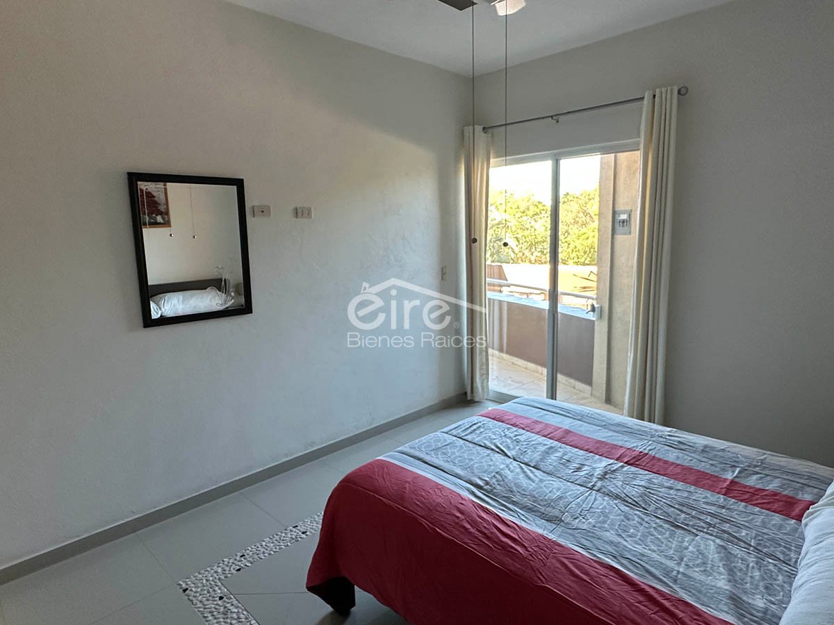 Edificio en venta en Guayabitos | 4 departamentos independientes