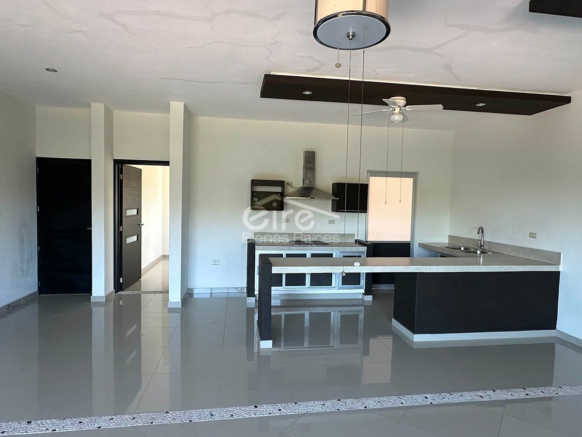 Edificio en venta en Guayabitos | 4 departamentos independientes