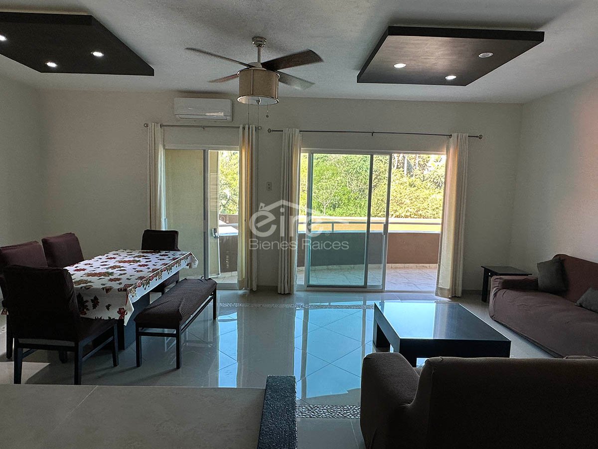 Edificio en venta en Guayabitos | 4 departamentos independientes