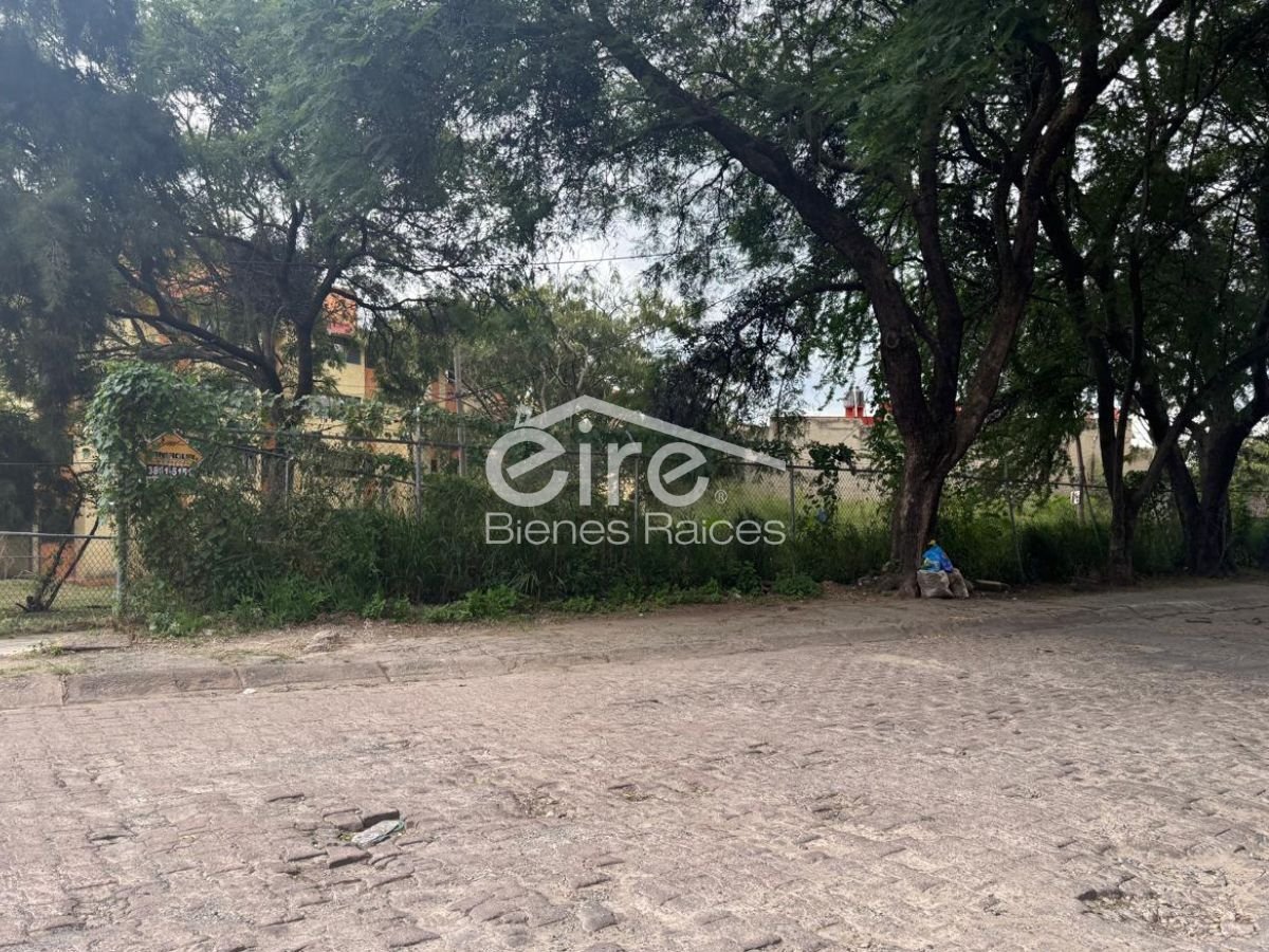 Terreno en venta en Cerro del Tesoro, Tlaquepaque | 689.62 m²
