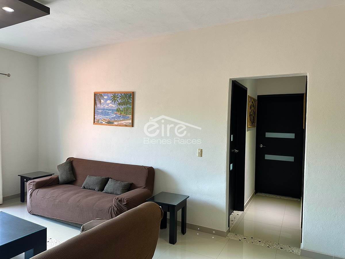 Edificio en venta en Guayabitos | 4 departamentos independientes